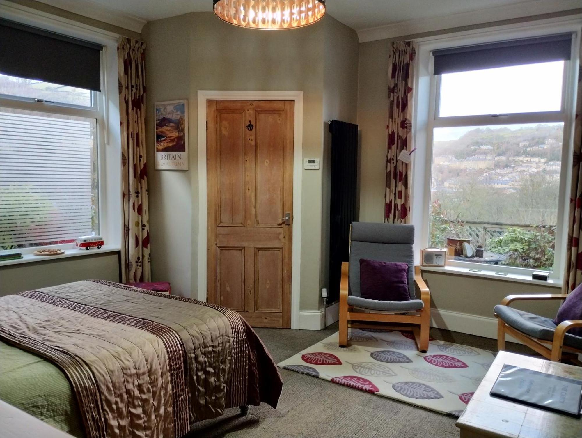 Apartment The - Great Views, Garden, Netflix, Near Town